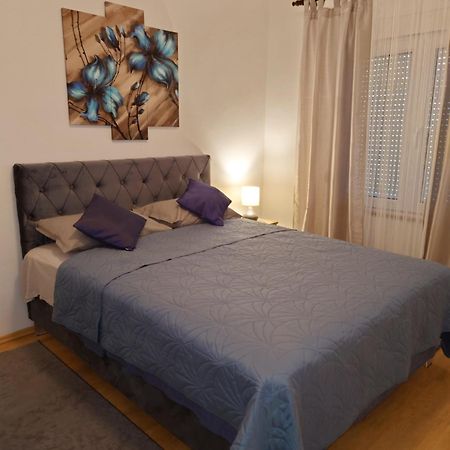Apartments Tulipan - With Free Private Parking Garage Mostar Exterior foto