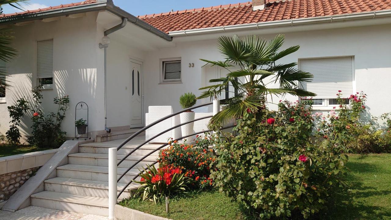 Apartments Tulipan - With Free Private Parking Garage Mostar Exterior foto